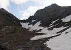ENE - Col de Freydane, les Rochers Rouges (à d) : Belledonne, Walks