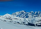 Mt Clocher, Est - Aiguille du Goûter (à g), Dôme du Goûter, Mont Blanc (centre), Aiguilles de Tré la Tête, Aiguilles des Glaciers (à d) : Beaufortain, Walks